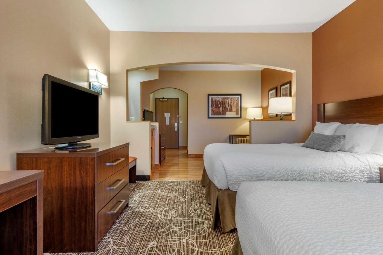 Best Western Plus Chelsea Hotel Monticello Exterior foto
