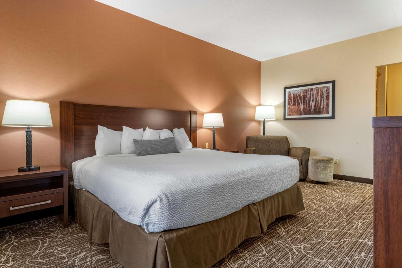 Best Western Plus Chelsea Hotel Monticello Exterior foto